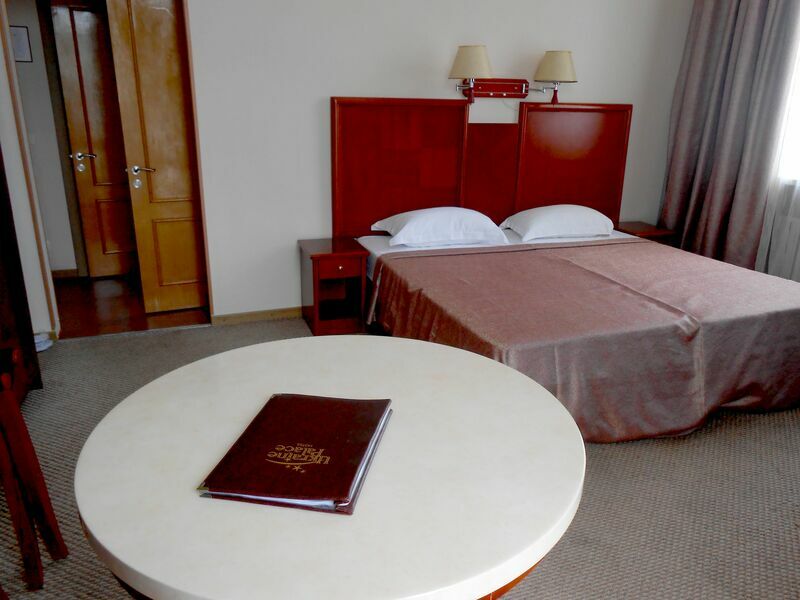 Люкс семейный 4-местный 2-комнатный