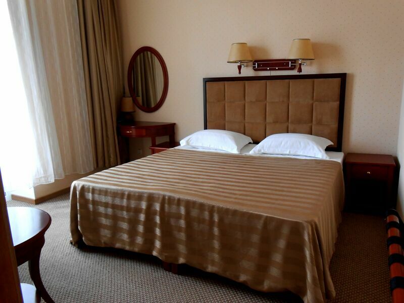 Люкс семейный 4-местный 2-комнатный