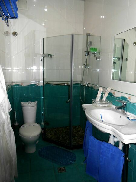 Люкс семейный 4-местный 2-комнатный