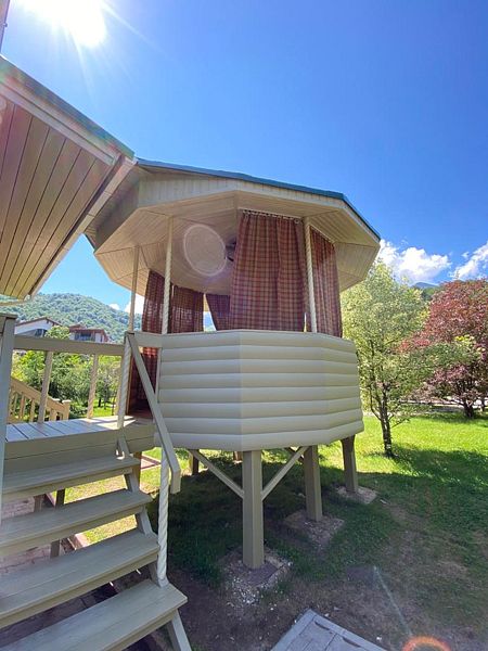 Вилла с беседкой