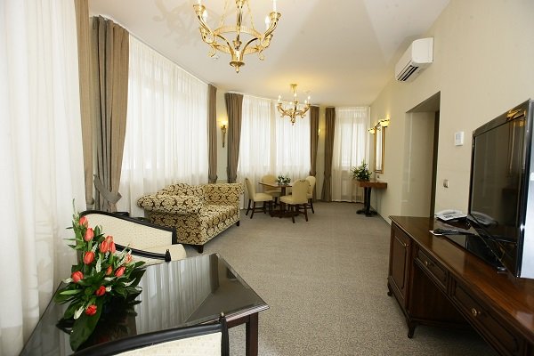 Люкс Панорамный 4-местный 3-комнатный