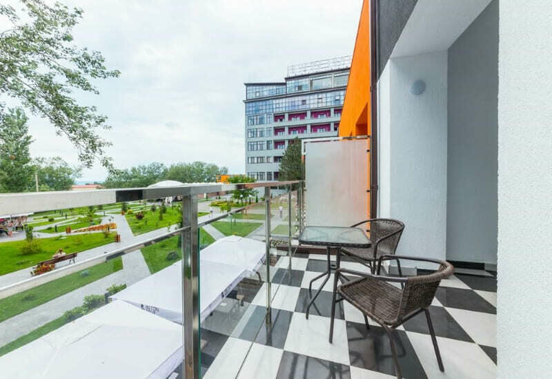 Triple LV 3-местный