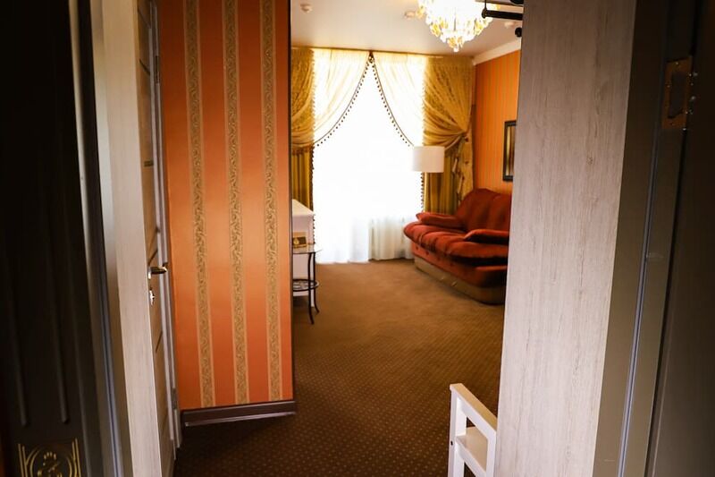 Люкс 2-местный 2-комнатный (корпус №5)