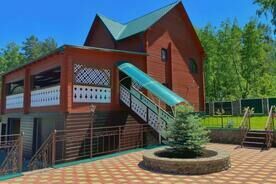 Двухэтажный дом, Гостевой дом Наша Дача, Горно-Алтайск