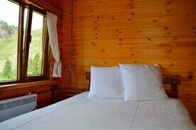 Двухместный с 1 двуспальной кроватью, мини-кухней и видом на горы, База отдыха Красные ворота, Акташ
