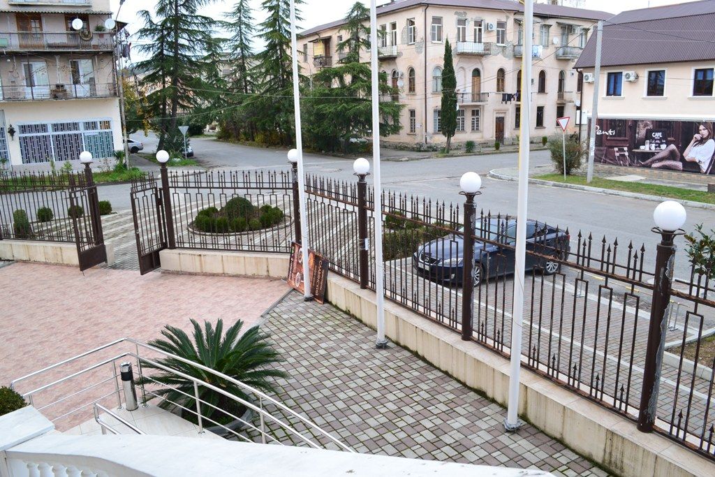 Дом Москвы, Сухумский район: фото 2