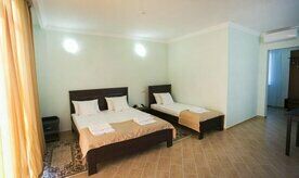 Стандарт 4-х местный 1-комнатный, Отель Акра, Сухум