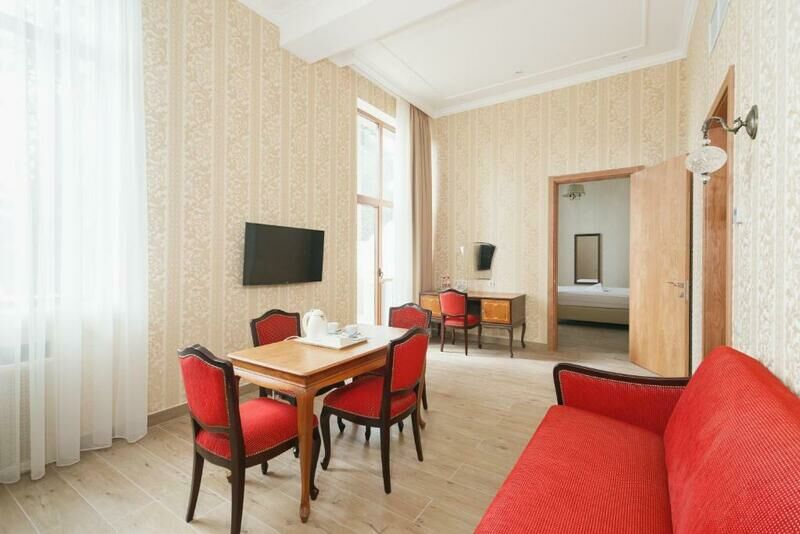 Suite 2-местный 2-комнатный без балкона корпус № 1, категория «С»