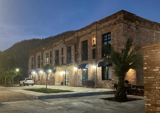 Внешний вид | Loft Hotel, Гудаутский район