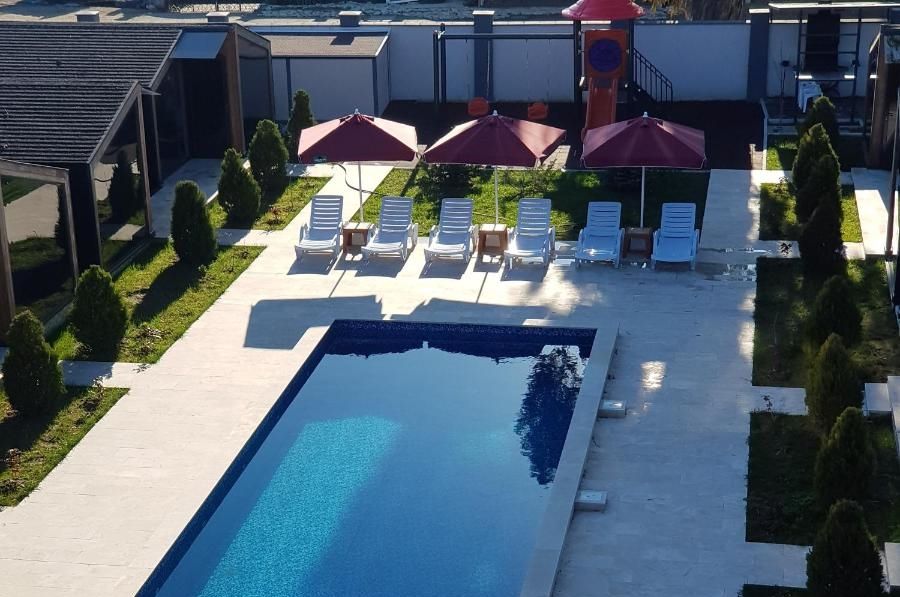 Бассейн | Черный слон, Сухумский район