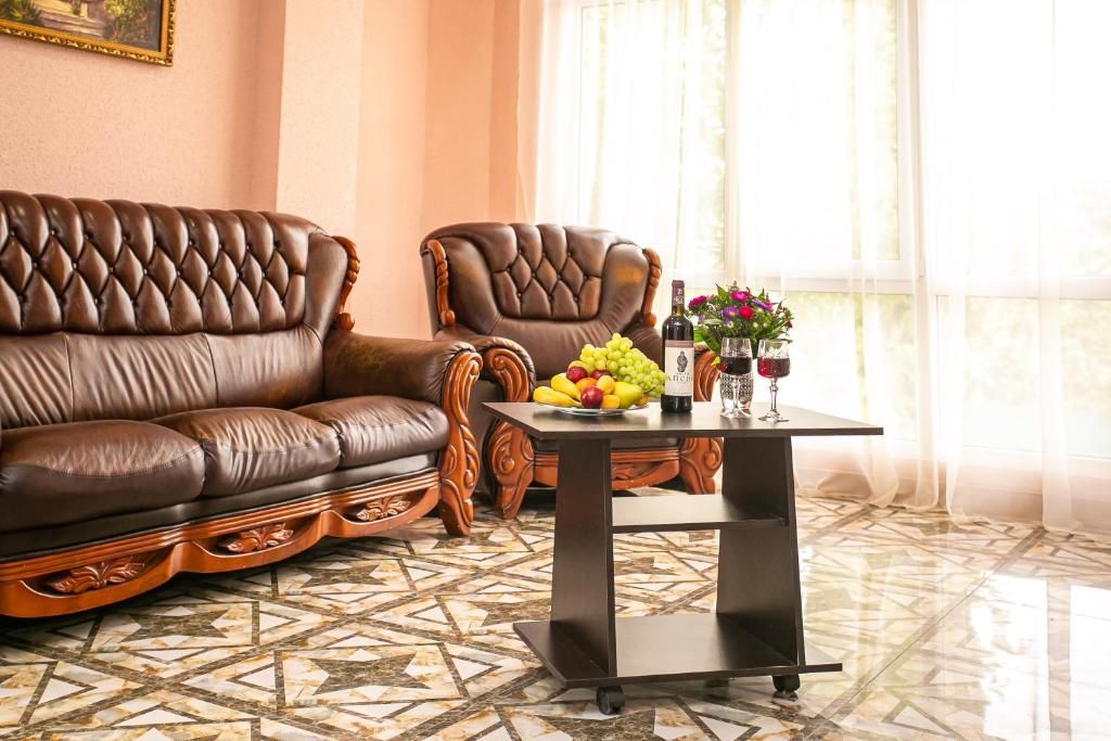 Холл | SanZazila, Гудаутский район