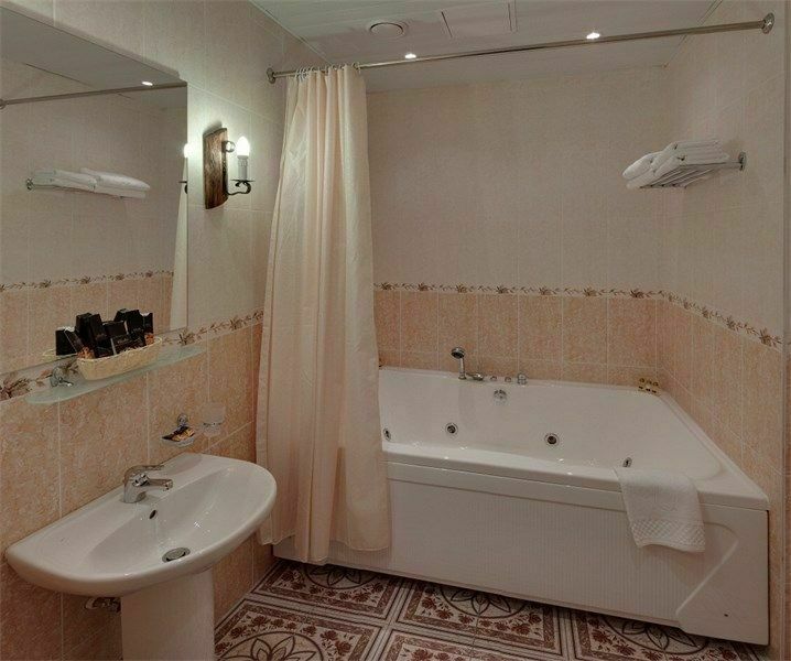 Люкс 2-местный 2-комнатный (Фирменный)