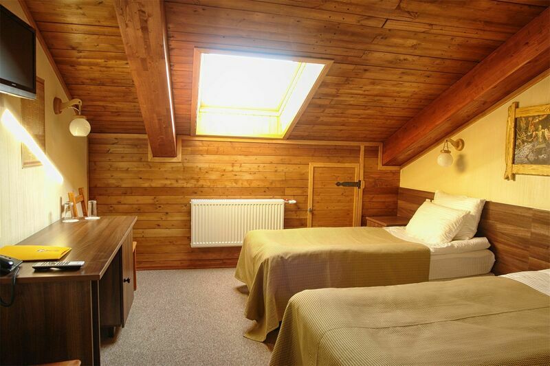 Стандартный 2-местный (TWIN мансардный)