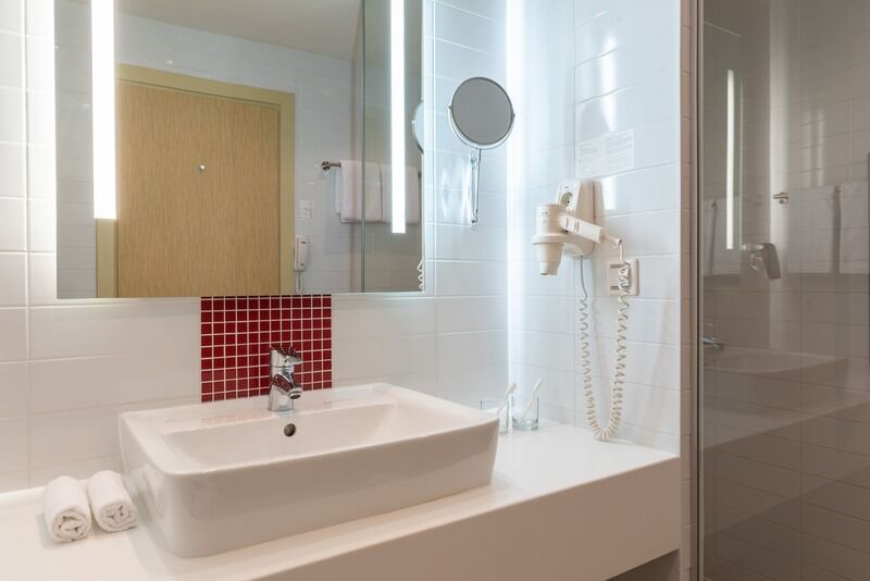 Стандартный 2-местный 1-комнатный (с видом на реку) (2)