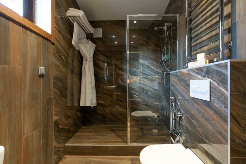 Коттедж Семейный 8-местный13