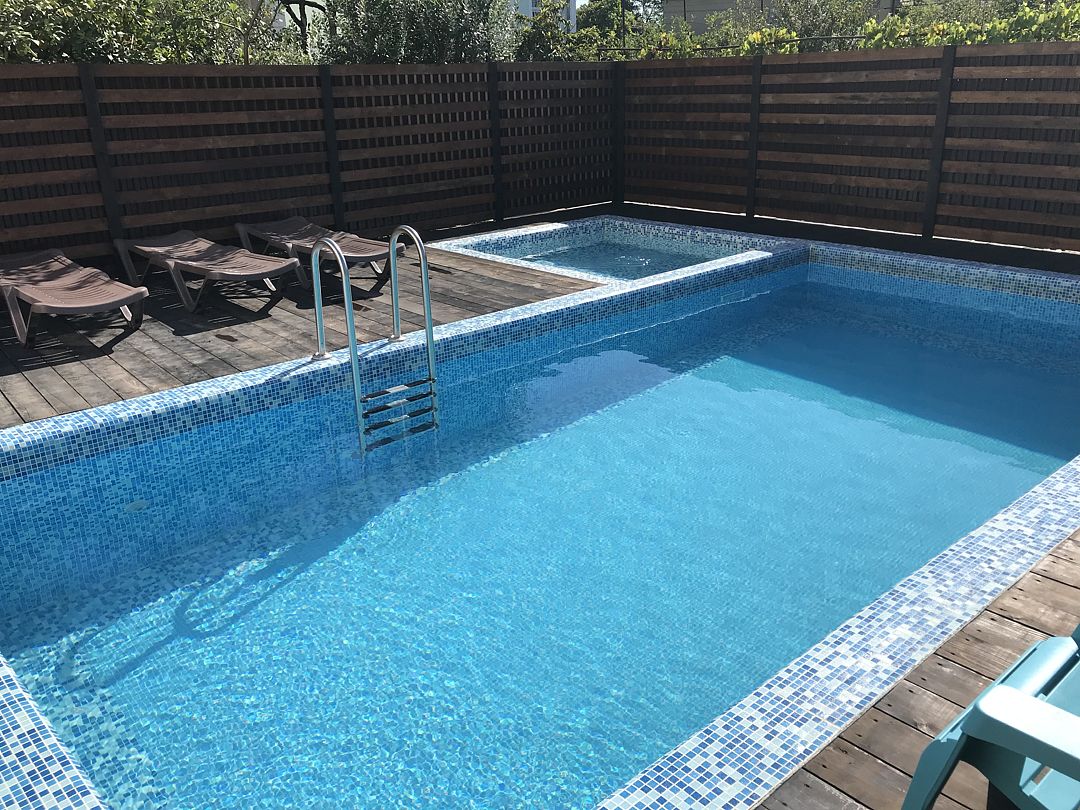 Бассейн | Дельфин (Сухум), Сухумский район