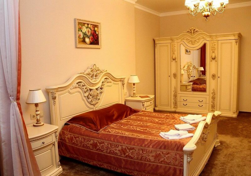 Джуниор сюит 2-местный (Большой дворец 4 звезды)