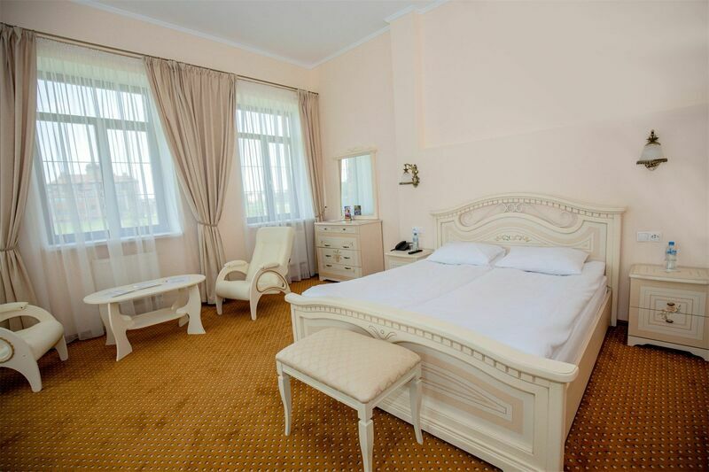 Джуниор сюит 2-местный 1-комнатный (3 звезды)