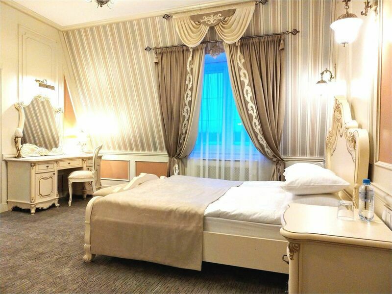 Люкс 2-местный (замок Империал, 4 звезды)