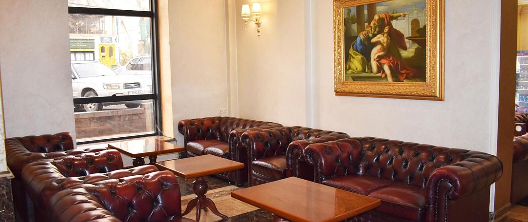 Холл | Royal Plaza, Ереван