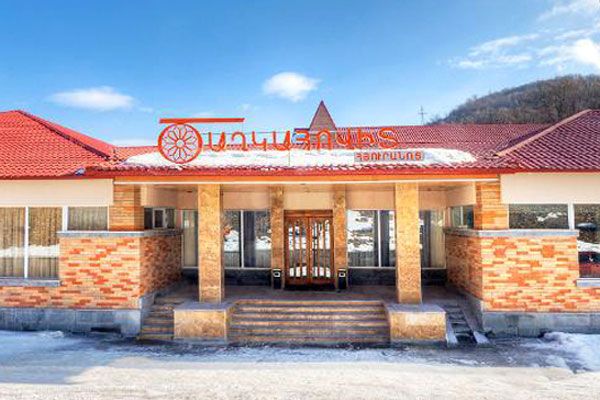 Отель Цахкаовит, Цахкадзор, Котайская область