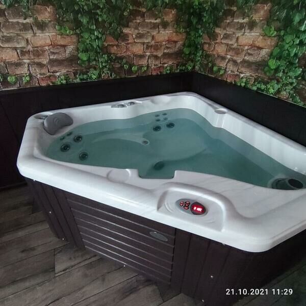 Апартаменты 2-местный 2-комнатный (с гидромассажной ванной)