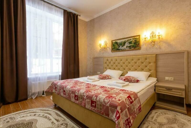 Люкс Семейный  4-местный 2-комнатный