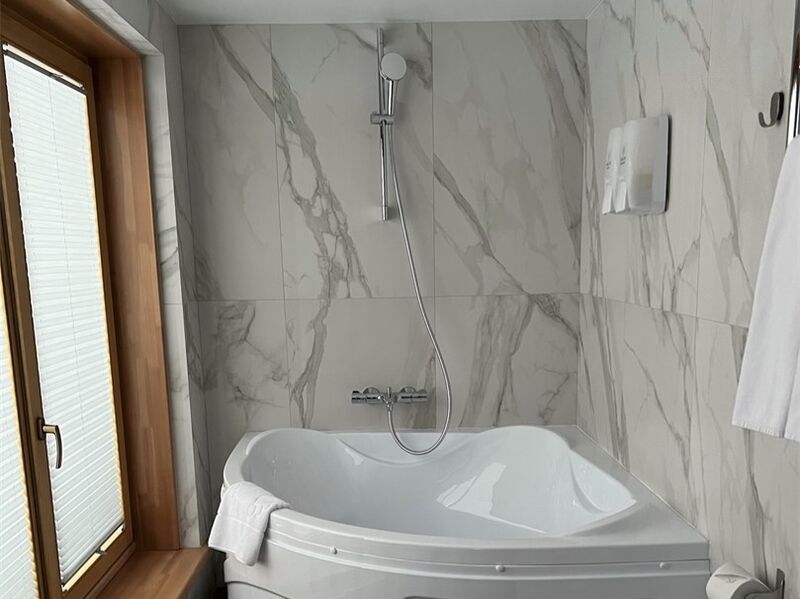 Делюкс (озеро)