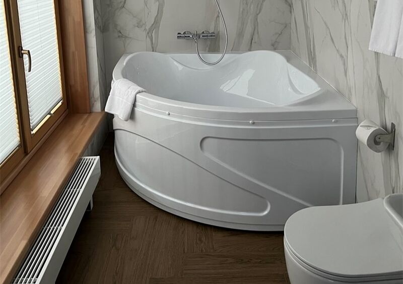 Делюкс (озеро)