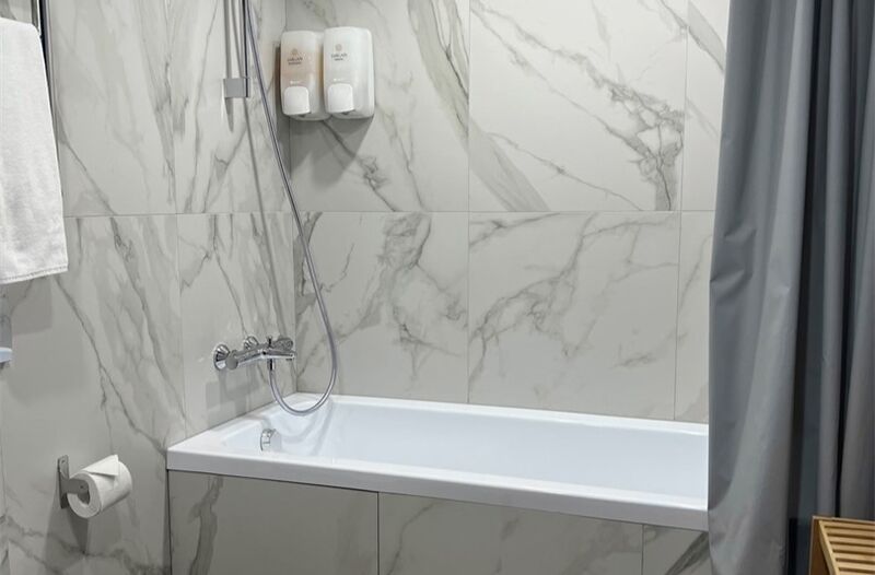 Делюкс (озеро)