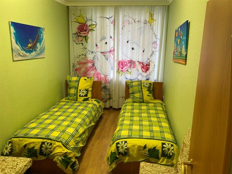 Апартаменты 4-местный 2-комнатный (на Коллективной 6)