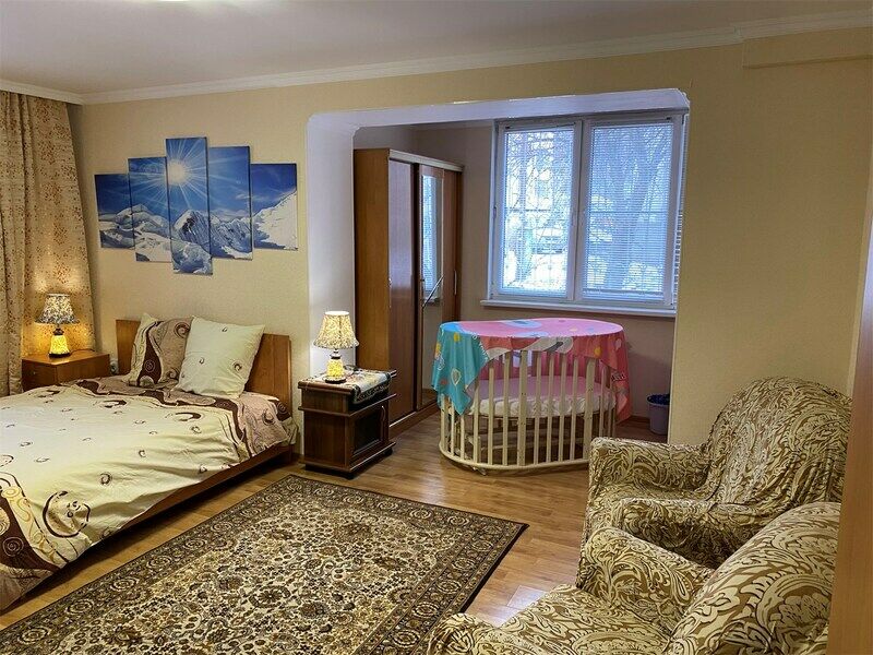 Апартаменты 4-местный 2-комнатный (на Коллективной 6)