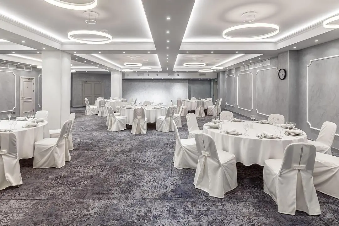 Ахматова1 | Holiday Inn Виноградово, Московская область