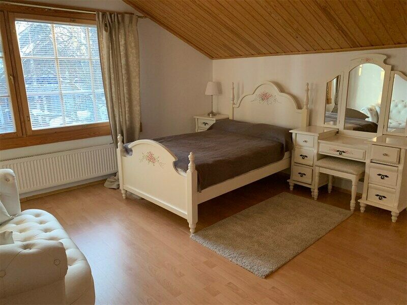 Коттедж 10-местный (со вторым светом)