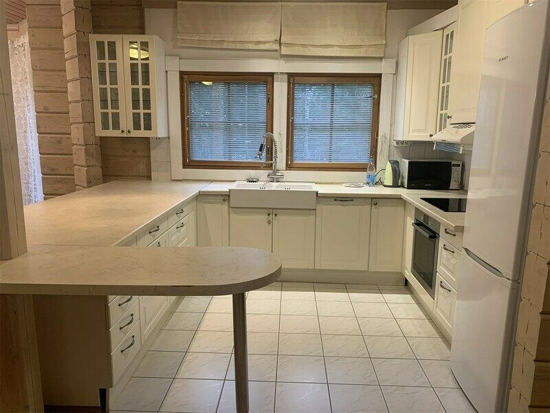 Коттедж 8-местный 2-этажный