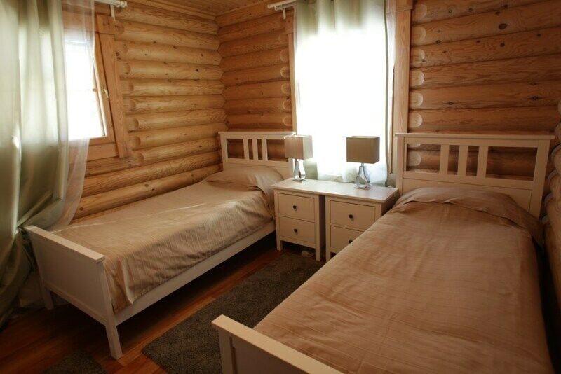 Коттедж 8-местный 2-этажный (со вторым светом)