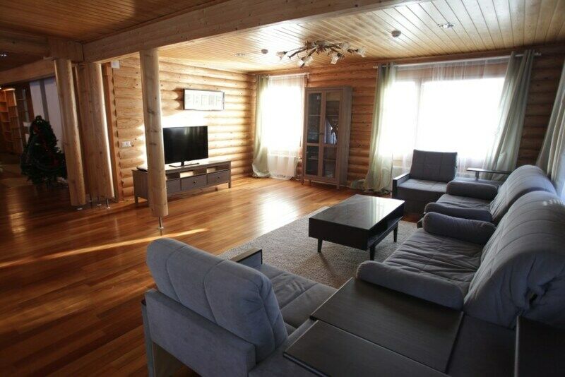 Коттедж 8-местный 2-этажный (со вторым светом)