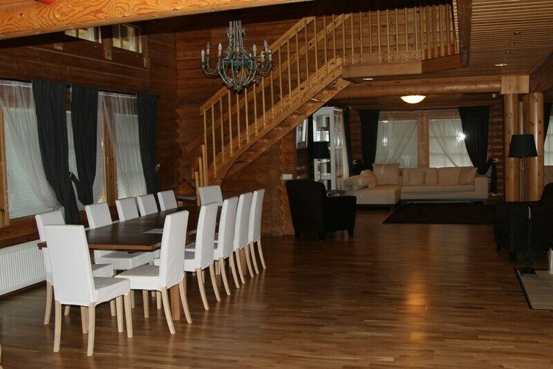 Коттедж 8-местный 2-этажный (со вторым светом)