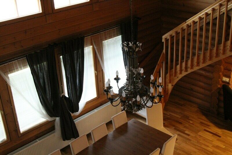 Коттедж 8-местный 2-этажный (со вторым светом)