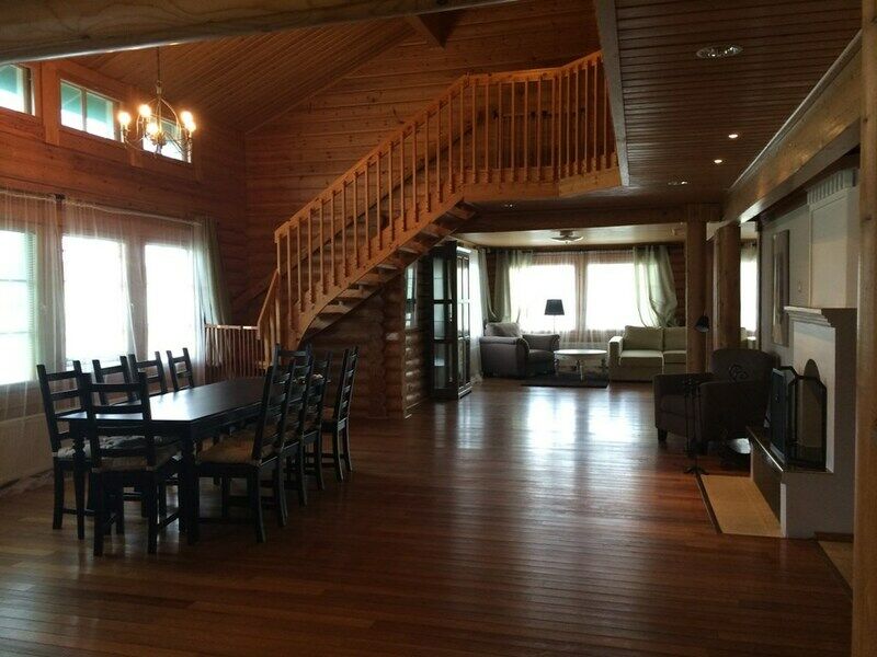 Коттедж 8-местный 2-этажный (со вторым светом)