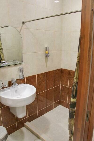 Люкс 4-местный 2-комнатный (34 кв.м)