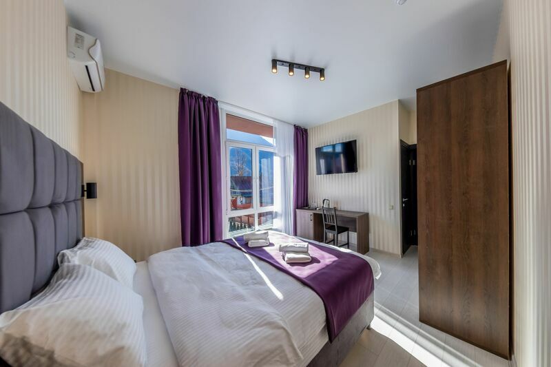 Стандартный 2-местный (панорамный, с балконом)