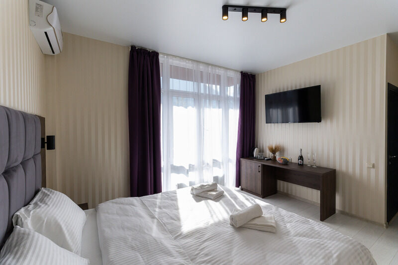 Стандартный 2-местный (панорамный, с балконом)