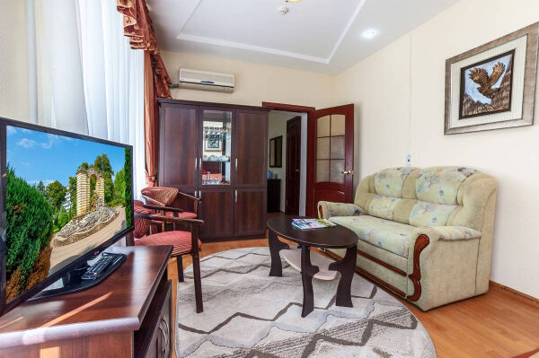 Люкс 2-местный 2-комнатный (корпус 11)