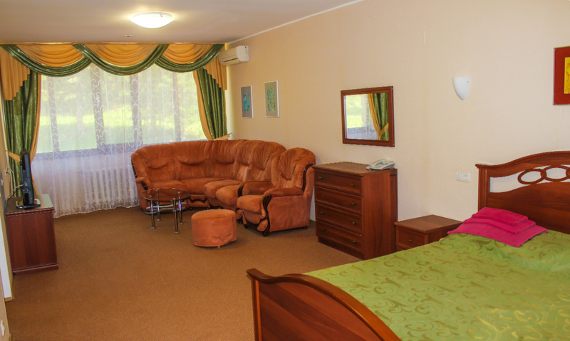 Люкс 1-местный 3-комн (10 корпус)