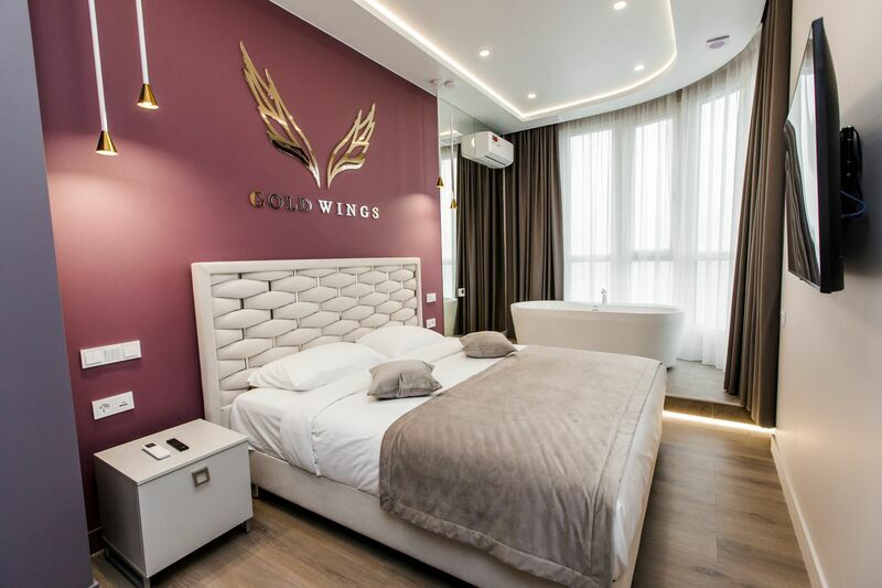 Апартаменты 2-местные Делюкс (пыльная роза №004)