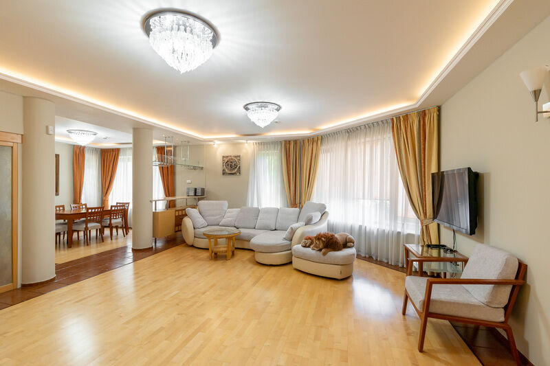 Вилла 11-местная 9-комнатная