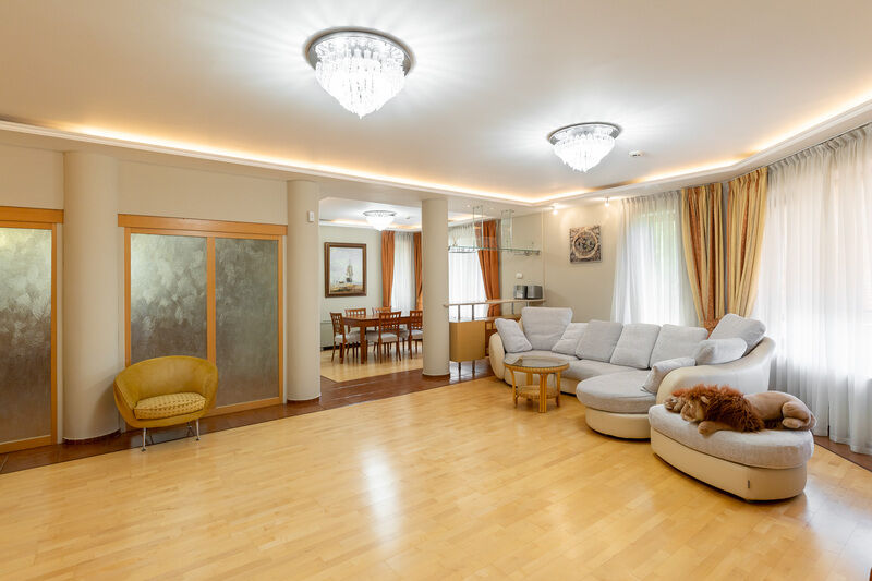 Вилла 11-местная 9-комнатная