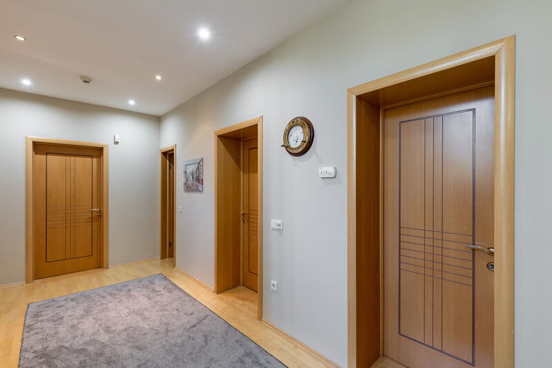 Вилла 11-местная 9-комнатная