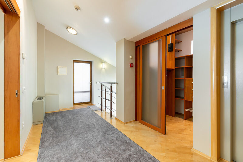 Вилла 11-местная 9-комнатная